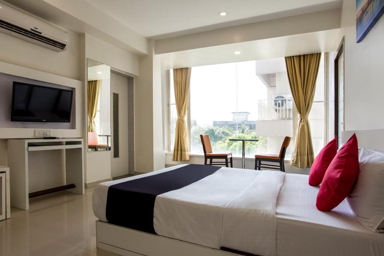 Capital O 35557 Hotel Aura Mumbai Dış mekan fotoğraf