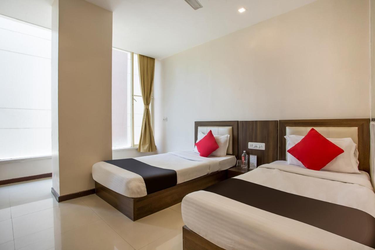 Capital O 35557 Hotel Aura Mumbai Dış mekan fotoğraf